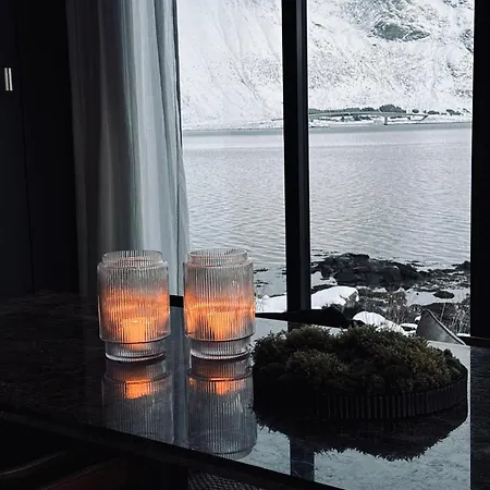 Fredvang Lodge, Lofoten בית נופש *